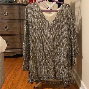 Print bell sleeve shift dress from LuLus
